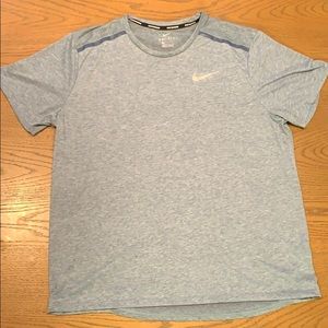 Nike DriFit vent workout top